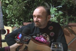 Víctor Franco canta a Sinaloa