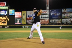 Mexicali derrota 7-1 a Tomateros y empata la serie semifinal