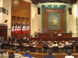 Critican diputados cambio de nombre a nuevo malecón.