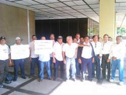 Transportistas exigen permisos para nuevas rutas