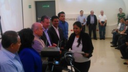 Entregan 642 plazas a docentes que resultaron idóneos en concurso de oposición