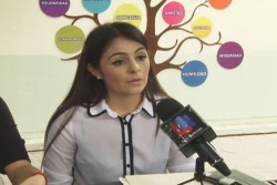 Denuncia estudiante de la facultad de estudios internacionales supuesta discriminación como madre y estudiante.