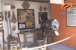 En Museo "Rincón de la Mora" exhiben proyector del siglo pasado