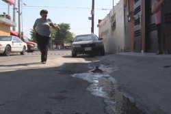 Denuncian problemas en el drenaje en Infonavit Humaya