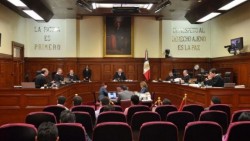 Envía EPN terna para vacante del ministro Valls