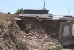 Mal estado de Puente en el boulevard Agricultores y Vasconcelos