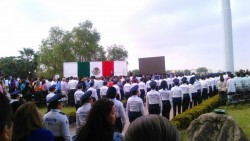 Celebran Día de la Bandera