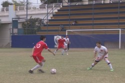 UAS no suelta la cima del fútbol de primera fuerza