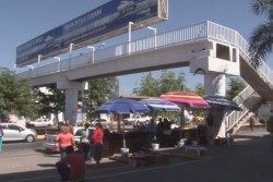 Puente peatonal no es utilizado en Infonavit Humaya