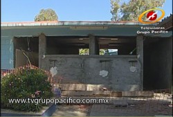 Se encuentra inconclusa la obra de los baños
