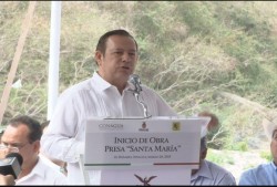 El agua no se privatiza!, ni se vende: Aarón Irizar