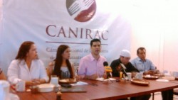 CANIRAC denuncia cobros excesivos para permiso de alcohol