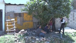 La pobreza los mantiene en constante riesgo