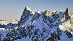 Varias personas atrapadas en una avalancha en los Alpes franceses