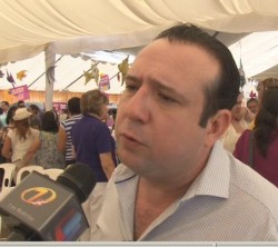 Alta demanda de servicio en restaurantes, incrementa contratación de empleados en negocios.