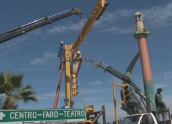 Preparan avenida del mar para desfile de carros luminosos.