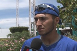 Alonso López con la mira del béisbol profesional