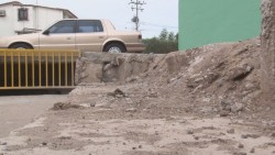 Piden que arreglen las banquetas del Andador Estrella Polar de Infonavit Humaya