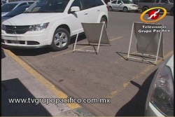 Comerciantes deben mostrar permiso de  estacionamiento exclusivo