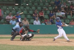 La Oraba Azul monarca de los 2 nacionales juvenil