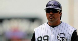 Vinicio Castilla llega a la clínica Glorias del Béisbol