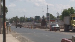 Árboles han sido cortados para hacer obras viales.