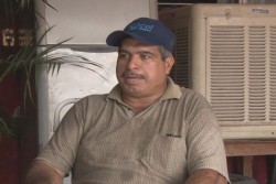 Ex policía estatal pide su pensión, requiere de una operación quirúrgica