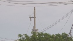 Piden cableado subterraneo en Colinas del Rey