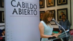 Seguridad, apoyo a escuelas e infraestructura
