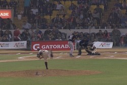 Delino Deshilds nuevo manager de los Naranjeros