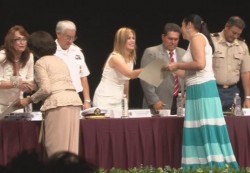 Reconocen la labor docente con medalla "Profesor Rafael Ramírez" 2015