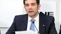 Indígenas presentan queja contra presidente del INE