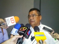 Roban señales preventivas de arroyo