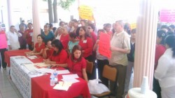 Inician plantón trabajadores sindicalizados del Hospital Civil