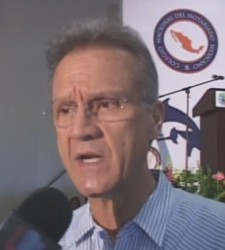 El Presidente Municipal de Mazatlán, anuncia recortes en el Ayuntamiento.