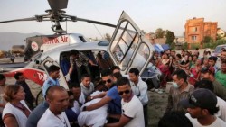Cuatro muertos al estrellarse en Nepal un helicóptero que llevaba ayuda
