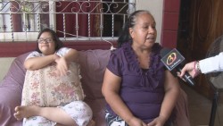 Agradece la señora Hermelinda apoyo del municipio, cumplio con la entrega de maquina de coser