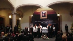 Mexicana que murió en misión de EUA en Nepal recibe homenaje