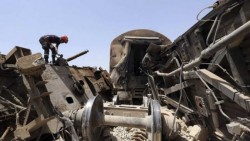Choque de tren y autobús deja 17 muertos en Túnez