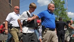 Gobernadora quiere pena de muerte para autor de matanza de Charleston