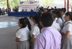 Inauguran techumbre en Telesecundaria de El Bajío.