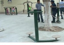 Entrega Alcalde Gimnasio al aire libre en la Sindicatura de El Roble.