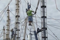 Entran en proceso de reparación flota camaronera en el muelle del Parque Bonfil
