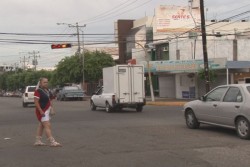 Nuevo semáforo por Constitutción y Andrade se suma a los averiados