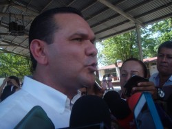 Elevan particulares costos de terrenos para concluir obra.