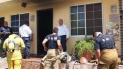 Humillan a bomberos tras apagar incendio en hotel de Cabo San Lucas