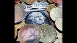 El dólar llega a 16.10 pesos en ventanillas bancarias