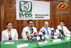 Confirma IMSS suspensión de Oftalmólogo