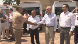 Entrega IMSS ambulancias para clinicas y hospitales