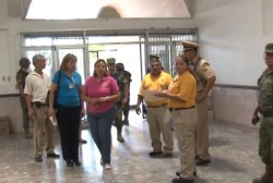 Autoridades Municipales, Civiles y Militares, supervisan Albergues de Mazatlán,